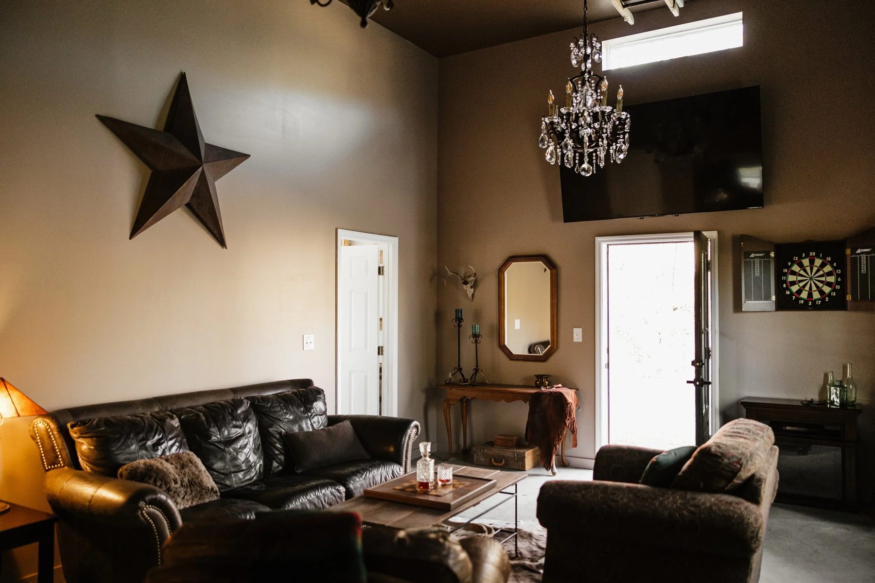 Wide view of the saloon-inspired groom's suite